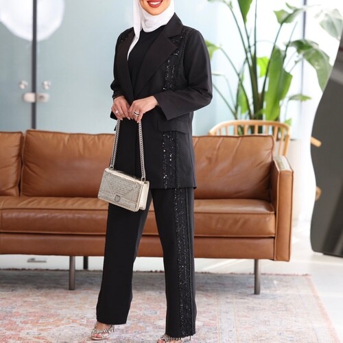 set black
