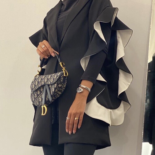 Ruffles blazer