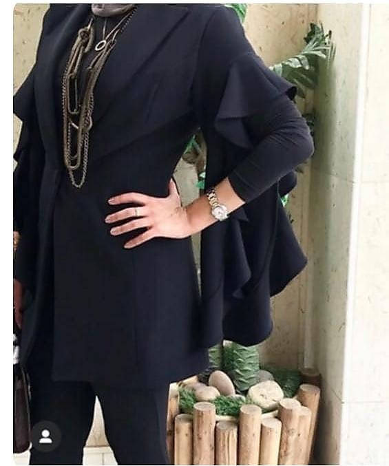 RUFFLES BLAZER