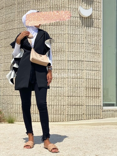 Ruffles blazer
