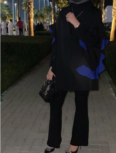Ruffles blazer