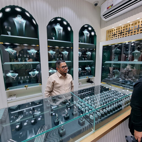 Diamond store setup