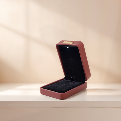 pendant box