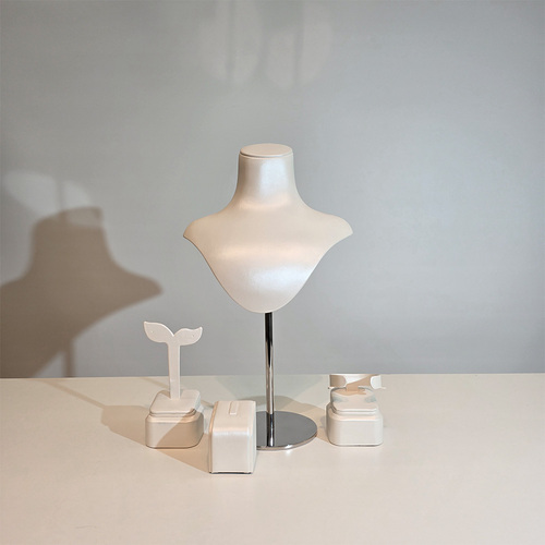 Display for jewellry