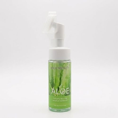 Facial cleansing foam and makeup remover with aloe vera extract