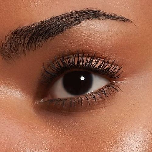 Intense mascara with an extra-large fiber brush for exceptionally thick lashes - Intense Black
