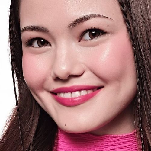 Juicy lip & cheek tint in a fruity pink shade with natural finish