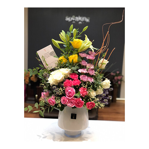 Natural Rose Vase Arrangement
