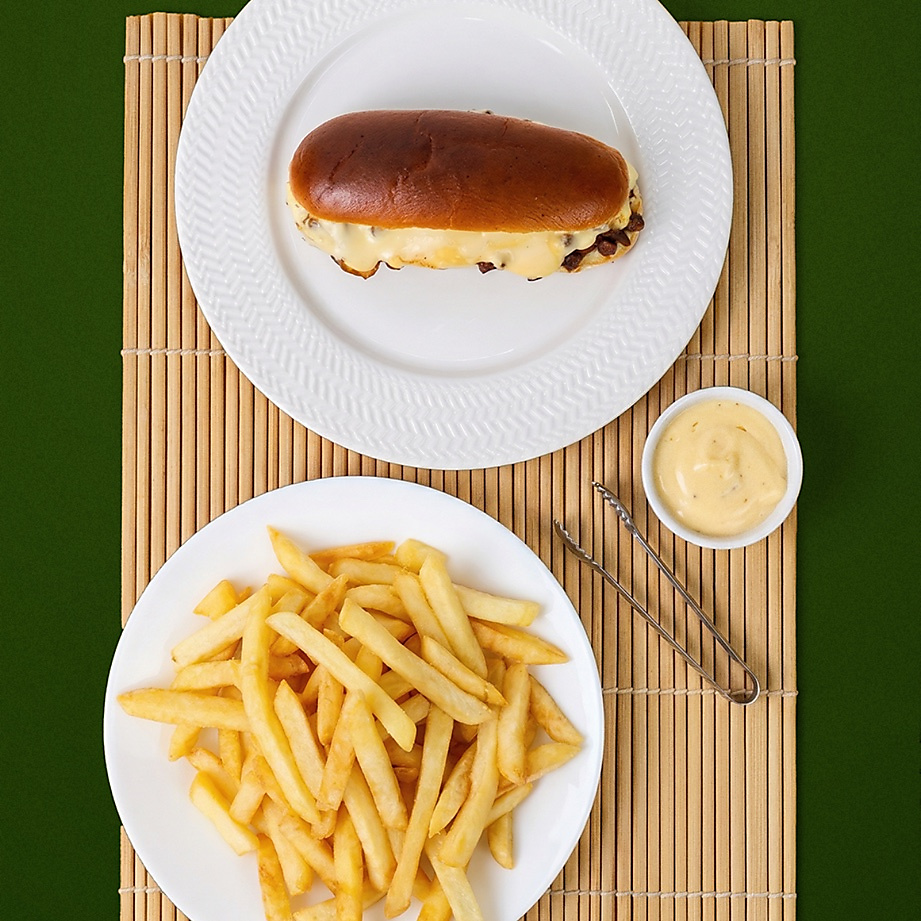 Steak sandwich meal
