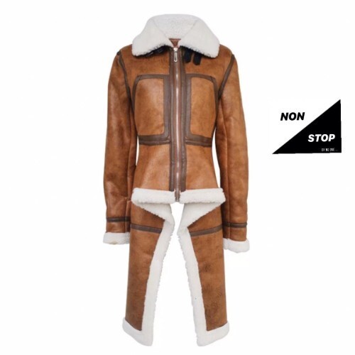 جاكيت بني مع فرو