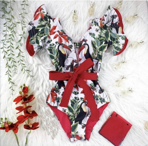 مايوه قطعه واحده ابيض و احمر