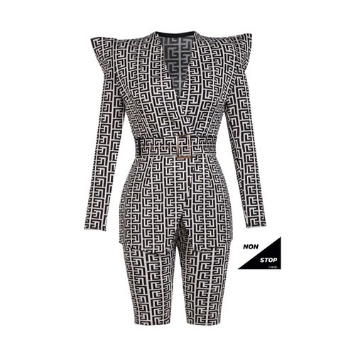 بدله قطعتين جاكيت بليزر مع شورت سترج باندج