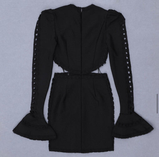 فستان اسود مع اكمام طويله