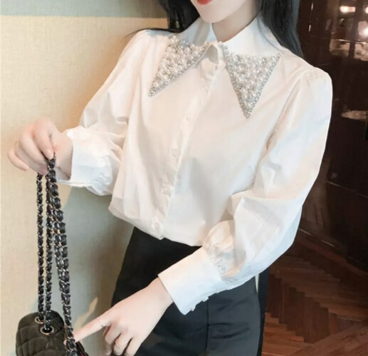 قميص ابيض مع قبه شوارفسكي و لؤلؤ كم طويل