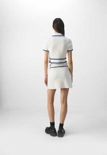 Set skirt with top white