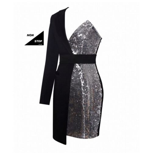فستان اسود مع لمعه لون فضي