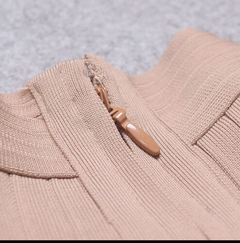 فستان ميدي باندج لون لحمي