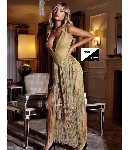 فستان اصفر ذهبي