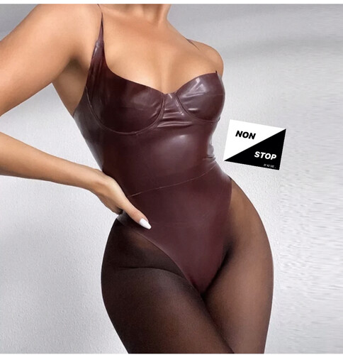 بودي سوت جلد عنابي