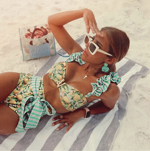 مايوه قطعتين مورد