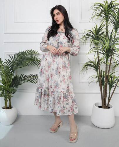 فستان شيفون ازرق فاتح و ازرار لولو