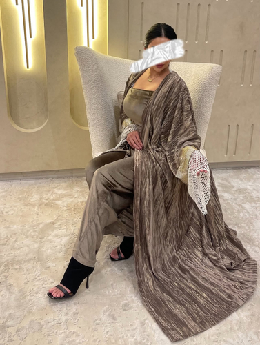 جمبسوت مع بشت