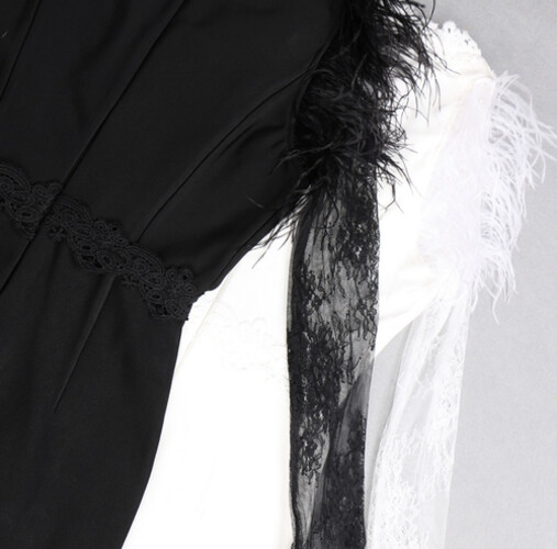 فستان باندج ابيض مع ريش