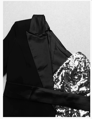 فستان اسود مع لمعه لون فضي