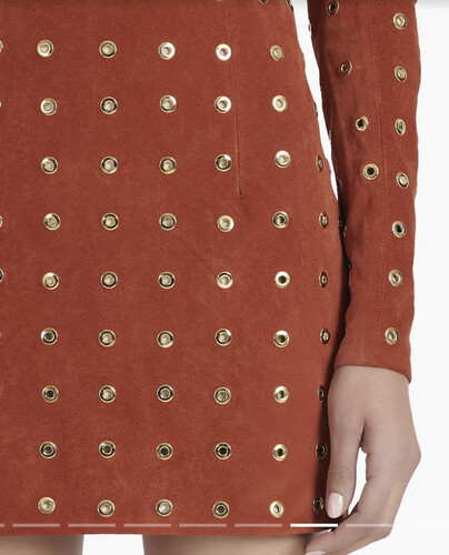 فستان شامواه برتقالي مع حلقات ذهبيه