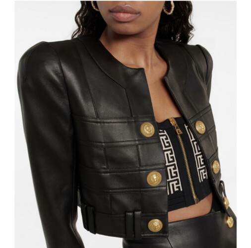 بدله قطعتين تنوره وجاكيت جلد