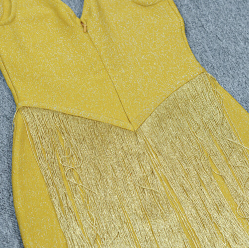 فستان اصفر ذهبي