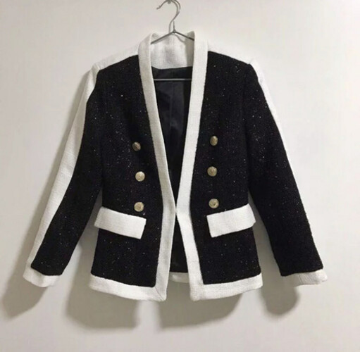 بدلة قطعتين شورت و جاكيت