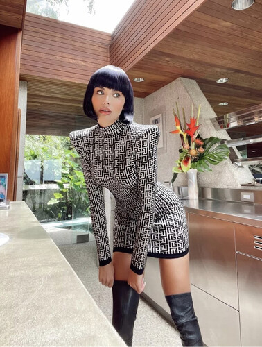 فستان سترج باندج مونوغرام