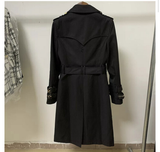 كوت اسود طويل مع ازره