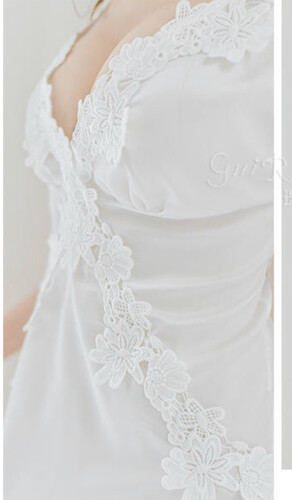 لانجري قطعتين لون ابيض