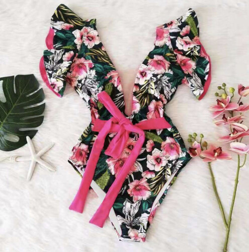 مايوه قطعه واحده وردي مع رافلز