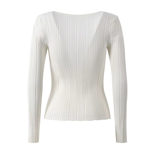 بلوزه بيضاء مع سواروفسكي