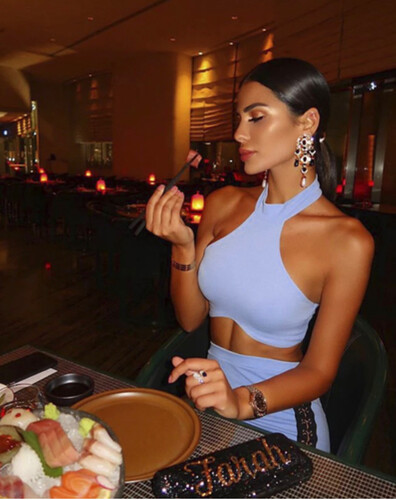 بدلة قطعتين تنوره و توب