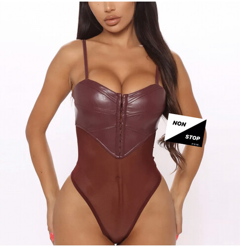 بودي سوت عنابي جلد مع شيفون