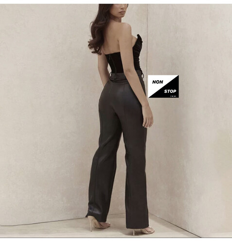 بنطلون جلد اسود هاي ويست