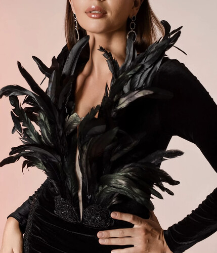 فستان مخمل اسود قصير