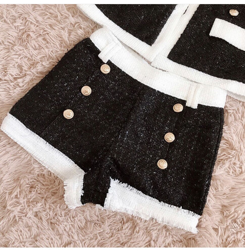 بدلة قطعتين شورت و جاكيت