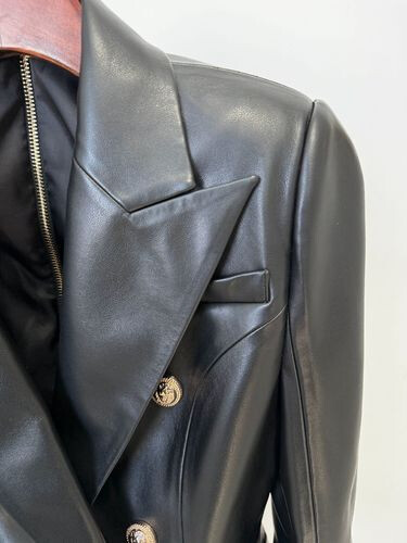 Black leather blazer 01