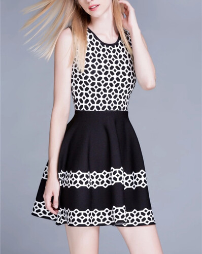 فستان اسود على ورد