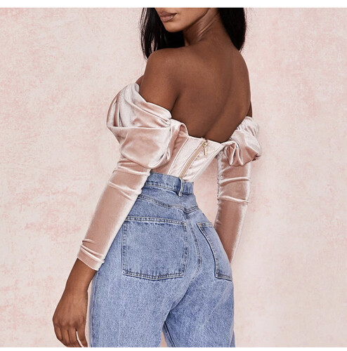 توب مخمل وردي فاتح