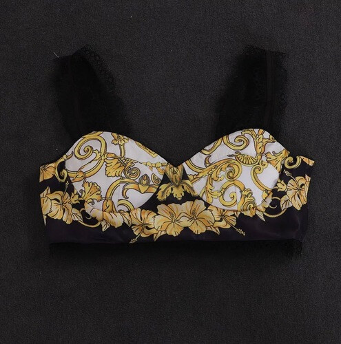 بدلة قطعتين شورت مع توب ستان