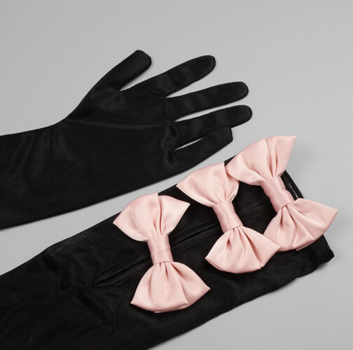 بدلة قطعتين توب كورسيه مع قفازات و تنوره