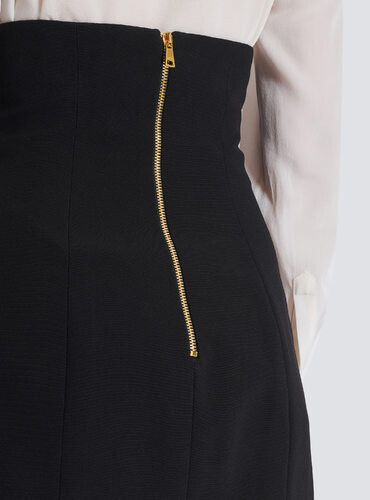 بدله قطعتين تنوره و جاكيت