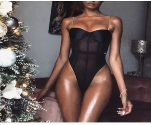 بودي سوت اسود شفاف