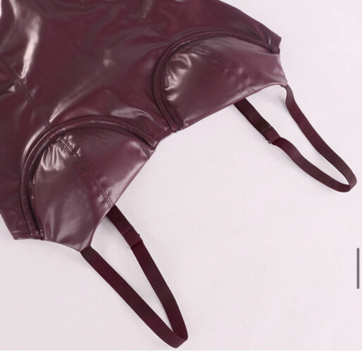 بودي سوت جلد عنابي